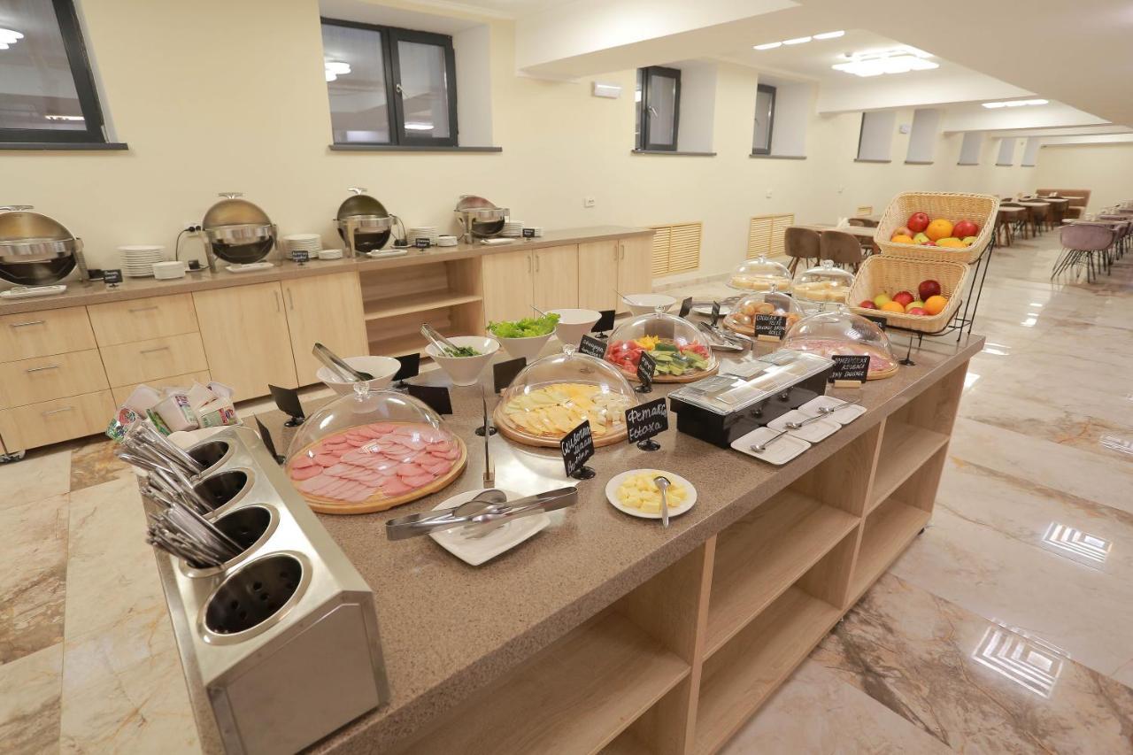 Infinity Plaza Block 1 Hotel Atyrau Ngoại thất bức ảnh