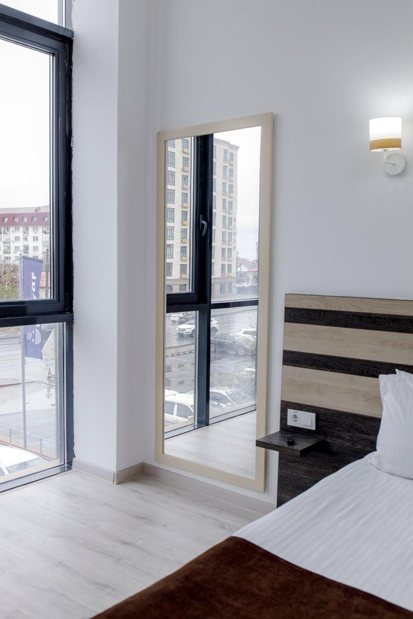 Infinity Plaza Block 1 Hotel Atyrau Ngoại thất bức ảnh