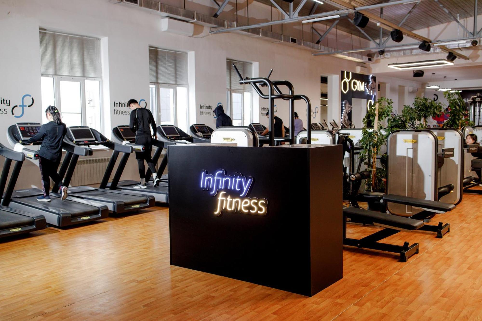 Infinity Plaza Block 1 Hotel Atyrau Ngoại thất bức ảnh